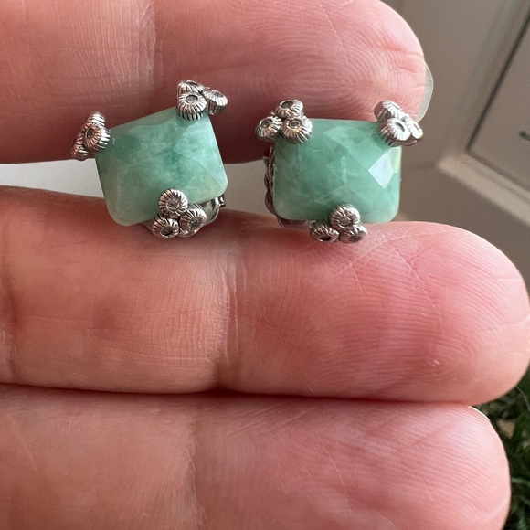 judith ripka sterling silver emerald Stud Earrings